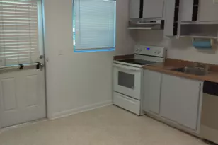 828 Prosperity Farms Rd, North Palm Beach, FL 33408 - Photo 2