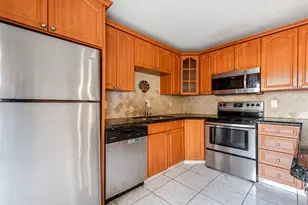 941 Springdale Cir, Palm Springs, FL 33461 - Photo 4