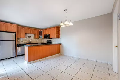941 Springdale Circle, Palm Springs, FL 33461 - Photo 8