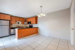 941 Springdale Cir, Palm Springs, FL 33461 - Photo 8