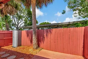 614 Holly Dr, Palm Beach Gardens, FL 33410 - Photo 18