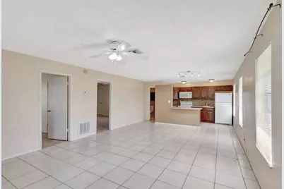 614 Holly Drive #1, Palm Beach Gardens, FL 33410 - Photo 4