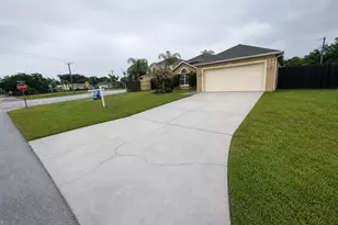 3426 NW 38th Ave, Okeechobee, FL 34972 - Photo 2