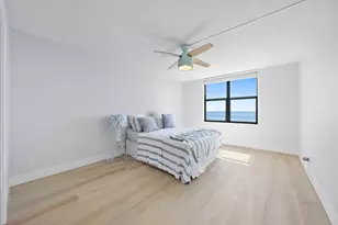 5480 N Ocean Dr, Singer Island, FL 33404 - Photo 18
