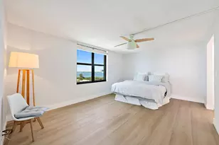 5480 N Ocean Dr, Singer Island, FL 33404 - Photo 16