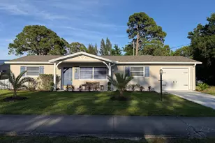 310 SW 20th Ave Ave SW, Vero Beach, FL 32962 - Photo 2