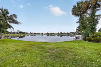 1773 Wiltshire Village Drive, Wellington, FL 33414 - Photo 18
