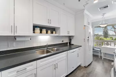 2401 Del-Aire Boulevard E #201, Delray Beach, FL 33445 - Photo 22