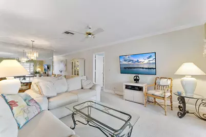 2401 Del-Aire Boulevard E #201, Delray Beach, FL 33445 - Photo 12