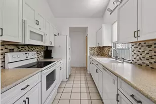 13196 SE Point O Woods Ct, Hobe Sound, FL 33455 - Photo 2