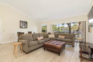 11863 Wimbledon Circle, Wellington, FL 33414 - Photo 4