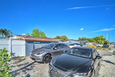 7151 NW Taft Street #B, Hollywood, FL 33024 - Photo 2