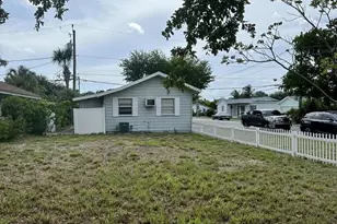 312 12th Ave N, Lake Worth, FL 33460 - Photo 1
