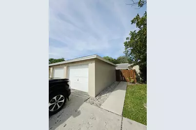 1157 Hyacinth Place #A, Wellington, FL 33414 - Photo 2