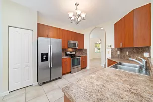 6004 Spring Lake Terrace, Fort Pierce, FL 34951 - Photo 10