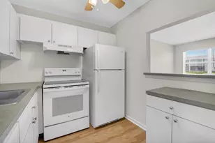 660 Horizon W, Boynton Beach, FL 33435 - Photo 12