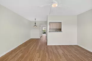660 Horizon W, Boynton Beach, FL 33435 - Photo 8