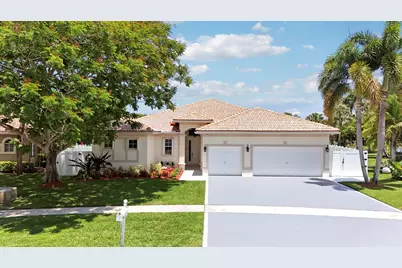 10075 Freesian Way, Wellington, FL 33449 - Photo 2