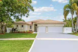 10075 Freesian Way, Wellington, FL 33449 - Photo 1