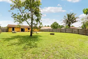144 Bilbao St, Royal Palm Beach, FL 33411 - Photo 32