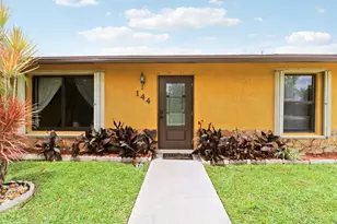 144 Bilbao St, Royal Palm Beach, FL 33411 - Photo 2