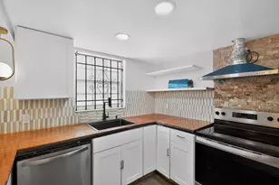 251 NE 142nd St, Miami, FL 33161 - Photo 22