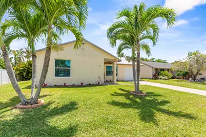 105 Banyan Circle, Jupiter, FL 33458 - Photo 2