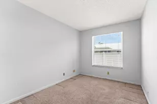 105 Banyan Cir, Jupiter, FL 33458 - Photo 20