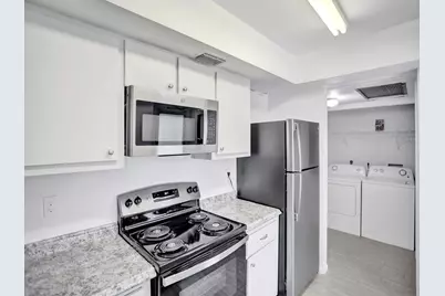 10193 N Military Trail #206, Palm Beach Gardens, FL 33410 - Photo 6