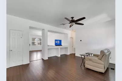 388 NW Placid Avenue, Port Saint Lucie, FL 34983 - Photo 8