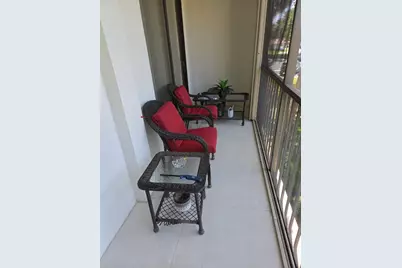 5310 Las Verdes Circle #220, Delray Beach, FL 33484 - Photo 2
