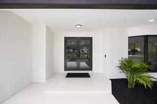7571 Estrella Cir, Boca Raton, FL 33433 - Photo 4
