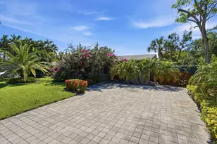 4461 NE 15th Ave, Oakland Park, FL 33334 - Photo 4