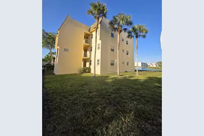 8400 Sunrise Lakes Boulevard #107, Sunrise, FL 33322 - Photo 2