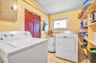 745 NW 46th St, Miami, FL 33127 - Photo 16