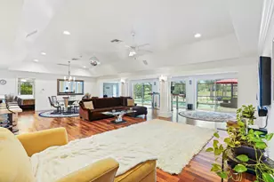 3521 SE Clubhouse Pl, Stuart, FL 34997 - Photo 8