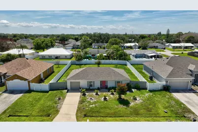 718 SW Curry Street, Port Saint Lucie, FL 34983 - Photo 10