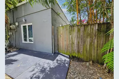 2438 NE 184th Street, North Miami Beach, FL 33160 - Photo 12