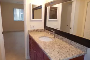 3017 N Oakland Forest Dr, Oakland Park, FL 33309 - Photo 14