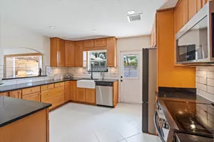 232 NW 10th Ct, Boca Raton, FL 33486 - Photo 10
