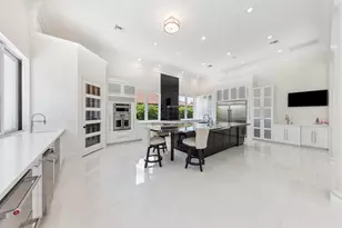 11938 N Lake Dr, Boynton Beach, FL 33436 - Photo 10