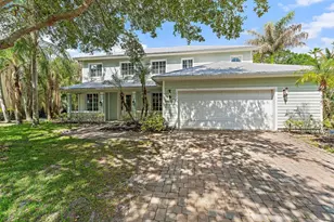 1138 SW Lighthouse Dr, Palm City, FL 34990 - Photo 2