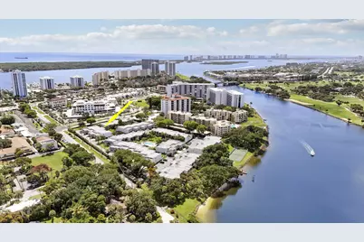 384 Golfview Road #D, North Palm Beach, FL 33408 - Photo 38