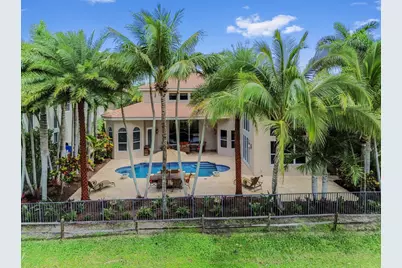 9174 Oak Alley Drive, Wellington, FL 33467 - Photo 6