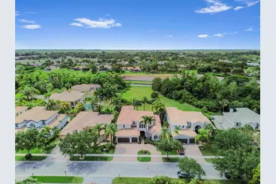 9174 Oak Alley Drive, Wellington, FL 33467 - Photo 4