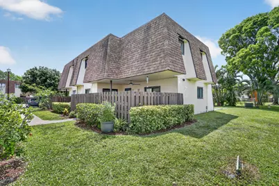 139 San Remo Boulevard #139, North Lauderdale, FL 33068 - Photo 2