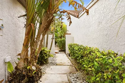 11810 Kiva Drive, Boynton Beach, FL 33437 - Photo 2