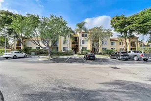 120 Yacht Club Way, Hypoluxo, FL 33462 - Photo 2