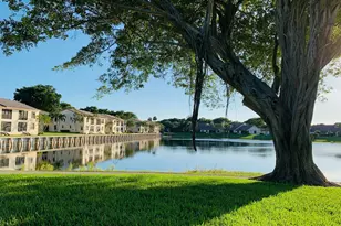330 Palmwood Pl, Boca Raton, FL 33431 - Photo 18