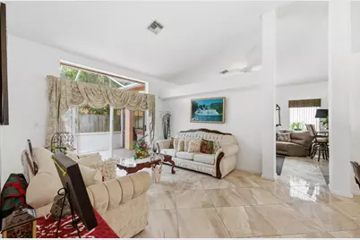 113 Saratoga Blvd Boulevard E, Royal Palm Beach, FL 33411 - Photo 4
